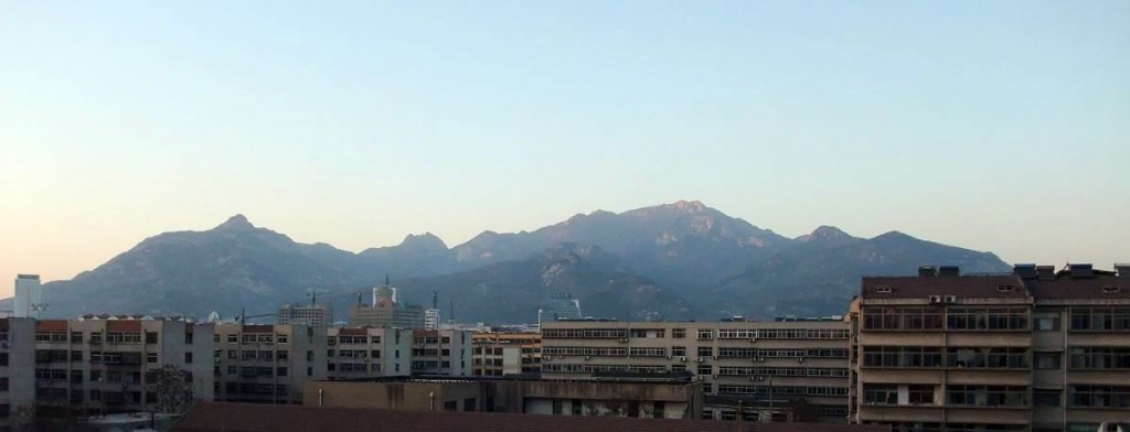 The whole view of Mount Taishan